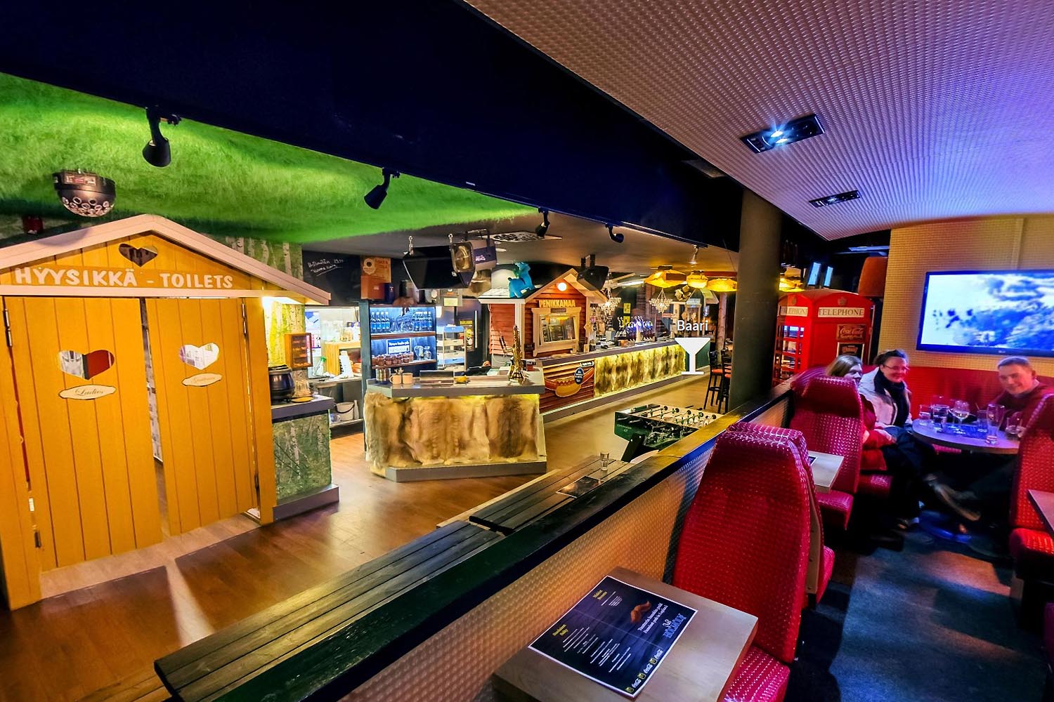 Pub-holmola2-1500x1000