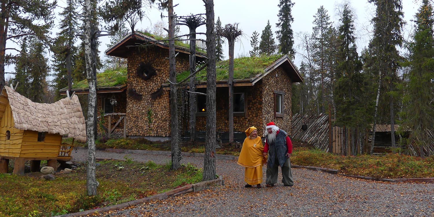 keltanuttuinen-tonttu-syksy