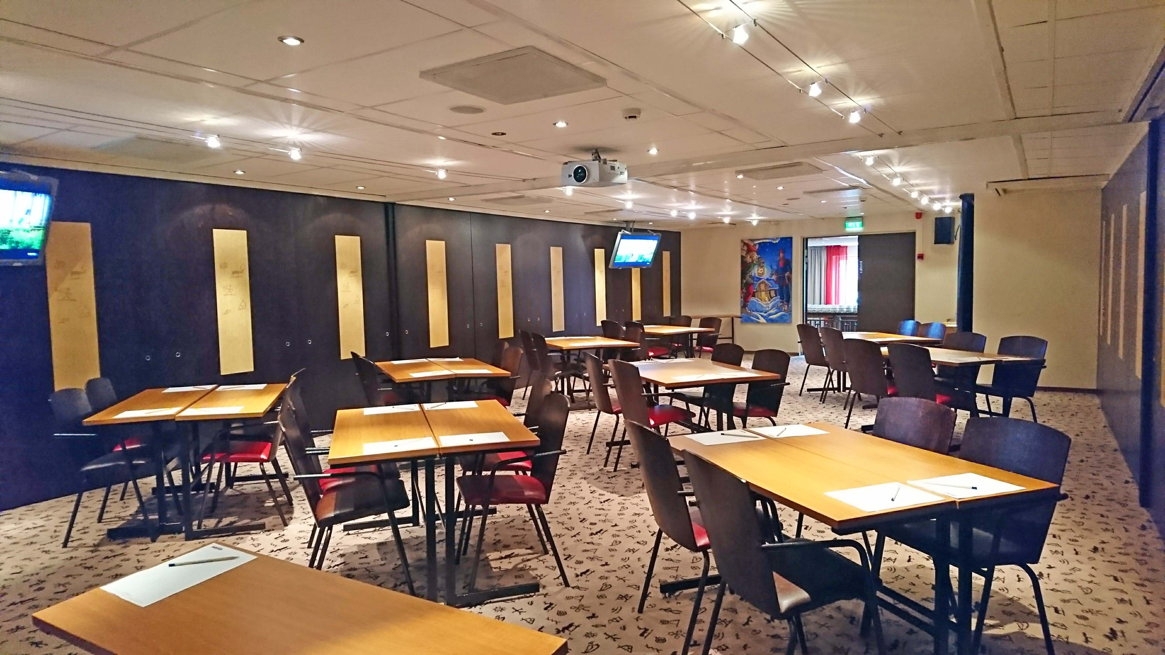 hulluporo-meetingrooms-levi2