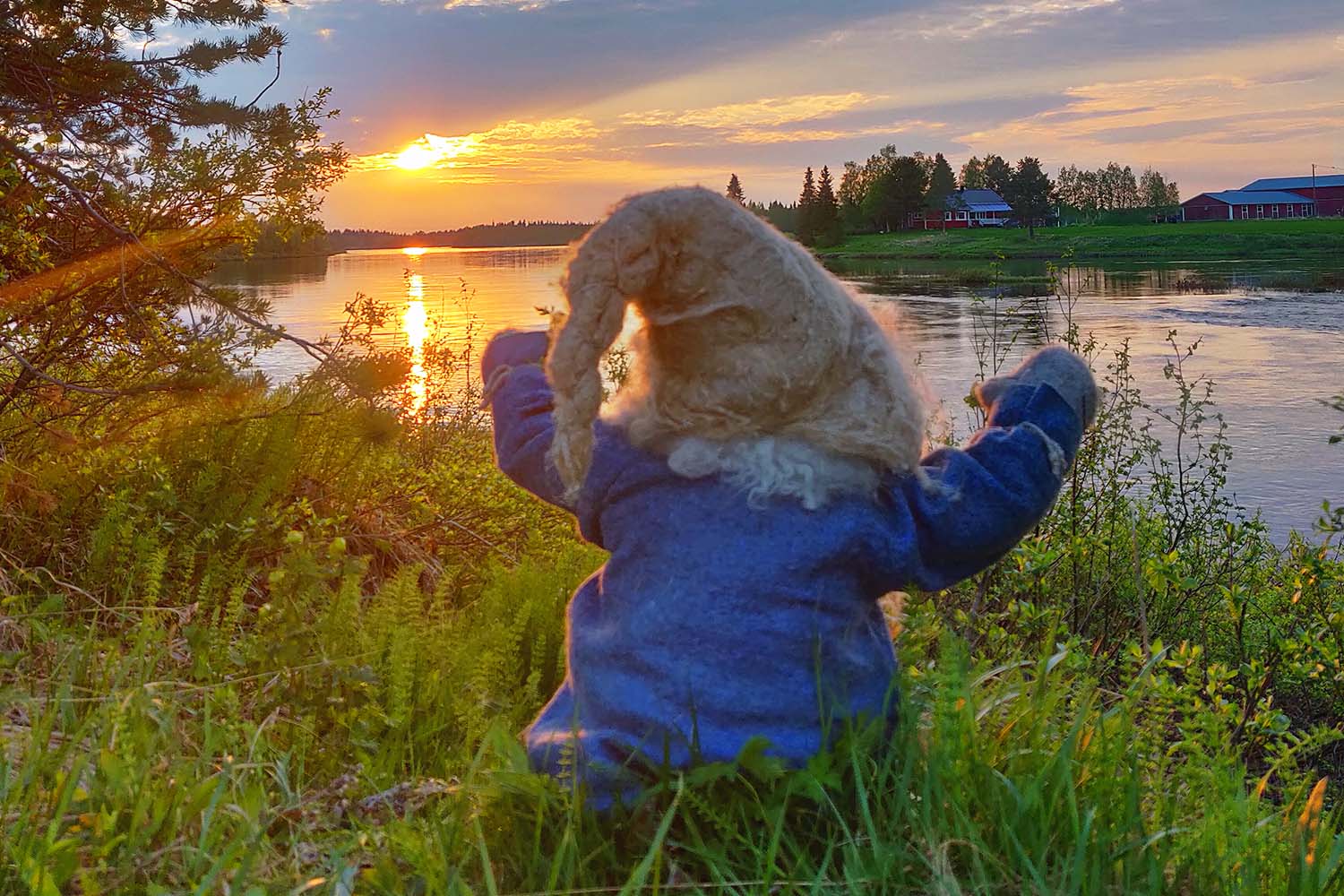 midnightsun-elvesvillage
