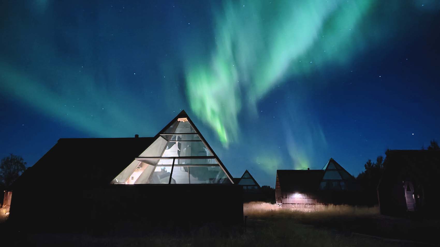 Aurora-pyramids-levi-autumn
