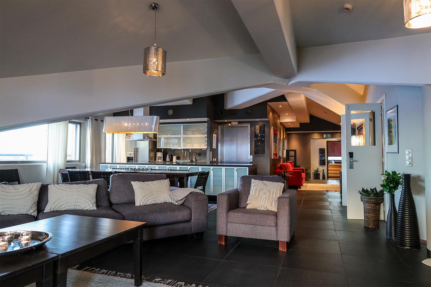 Penthouse3-2024