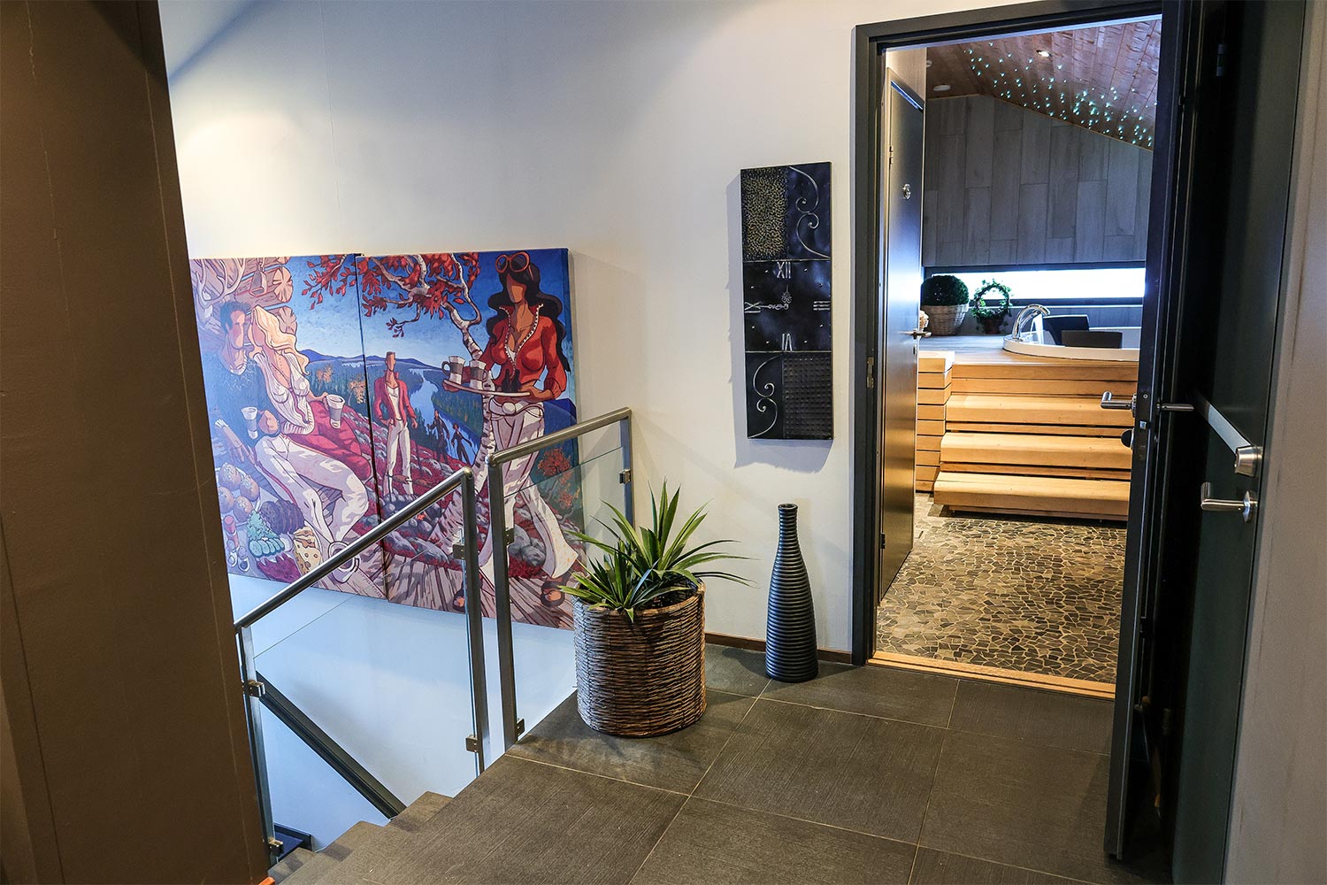 Penthouse6-2024