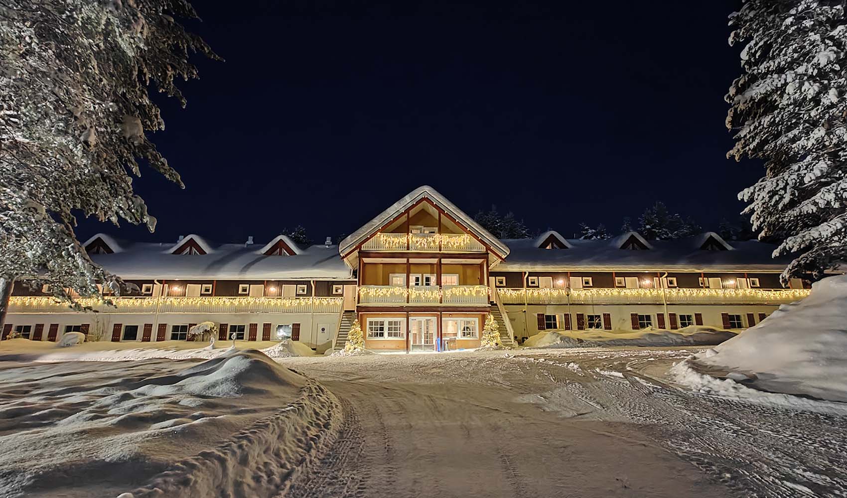 Hotel Hulluporo Annex Outside