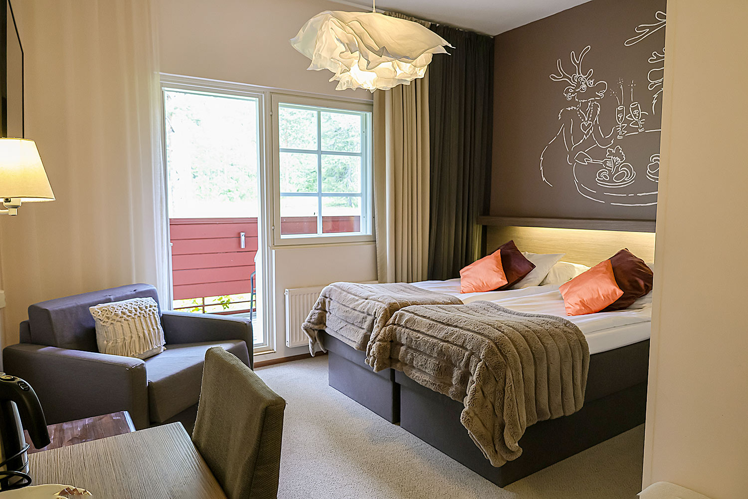 Hotel-Hullu-Poro-Double-room-with-bathtub-2024-1